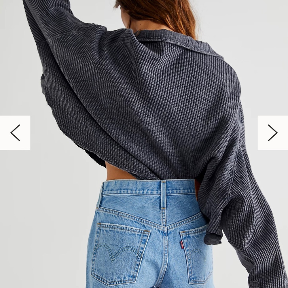 LEVIS 50 HIGH RISE DEMIN SHORTS - Picture 3 of 9